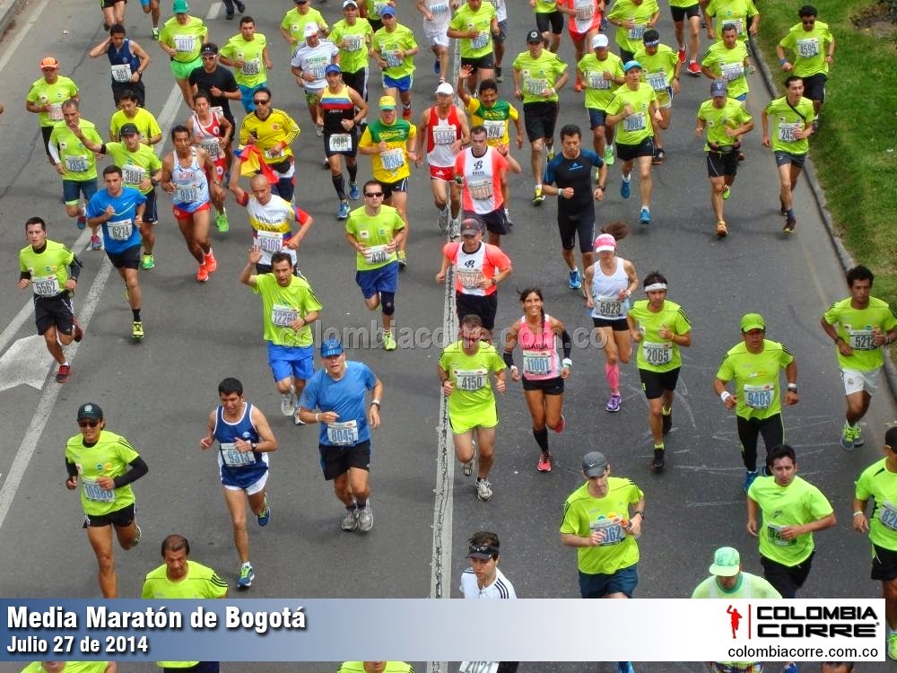 cuantos corredores fianlizan la media maraton de bogota 2015
