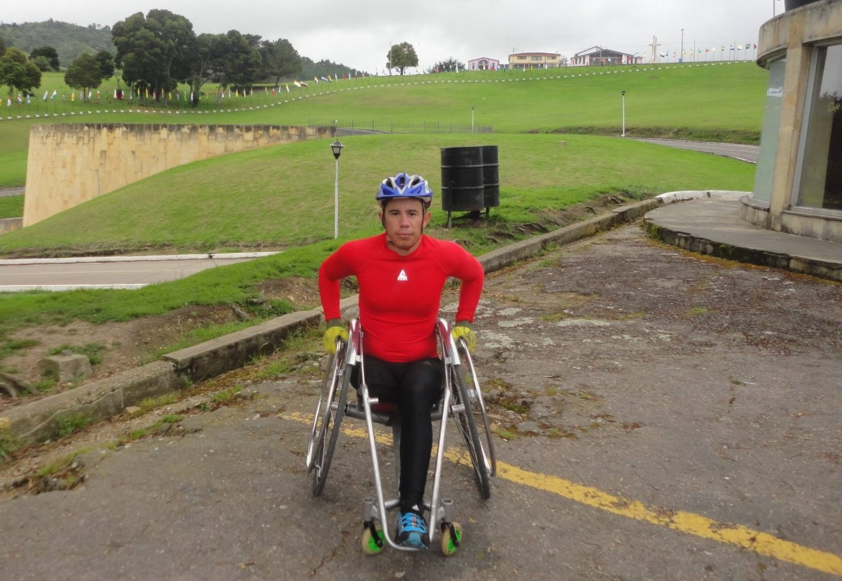 felipe duque en silla de ruedas por colombia 700 km