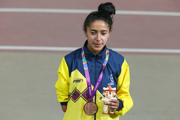 Luisa cuvillos bronce 100m