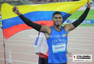 Arnovis Dalmero consigue medalla de oro en el salto largo de Santiago 2023